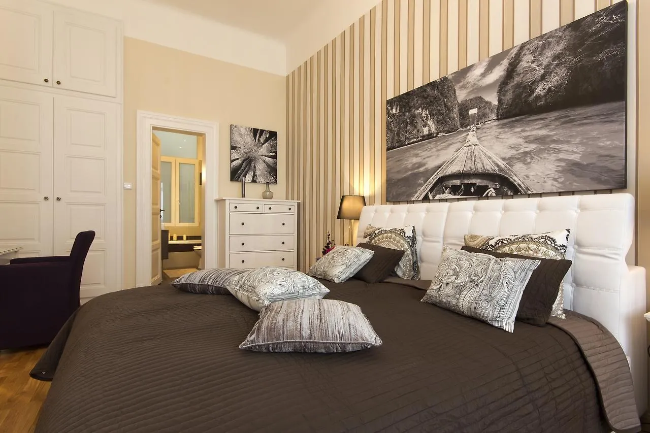 Vaci 12 Apartment Budapest
