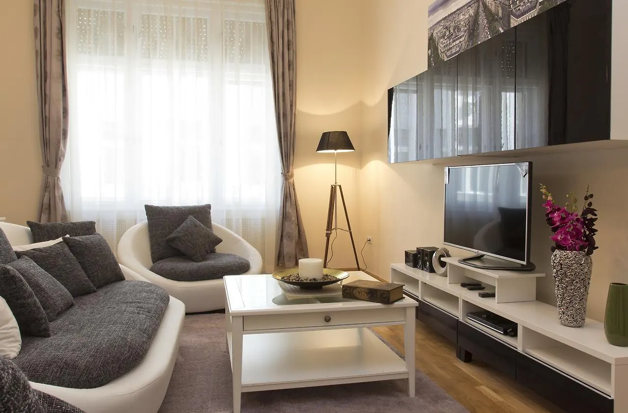 Vaci 12 Apartment Budapest